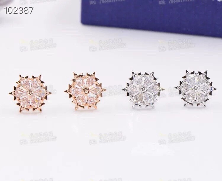 NO:104169,MAGIC beautiful snowflake earrings on Xinhualuo crystal elements, Shijia simple and romantic earrings, platinum and rose gold spot!  ,Swarlow stud earrings19860909上新华洛水晶元素MAGIC唯美雪花耳钉 施家简约浪漫耳环耳饰 白金、玫瑰金现货！,施华洛耳钉,earrings,Jewelry