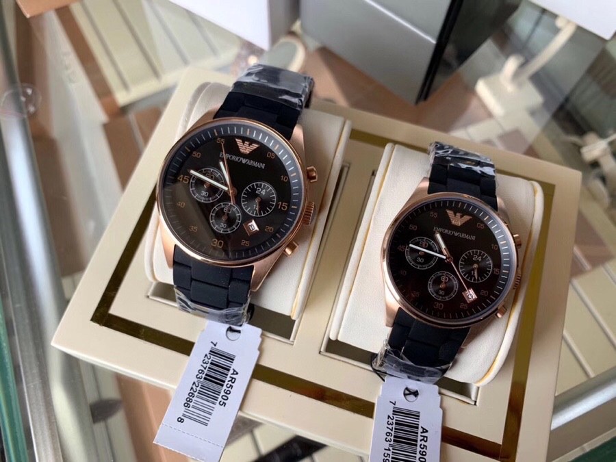 Armani Calidad genuina Modelo para hombre: AR5905 Tamaño: 43 mm Modelo para mujer: AR5906 Tamaño: 32 mm Reloj deportivo…