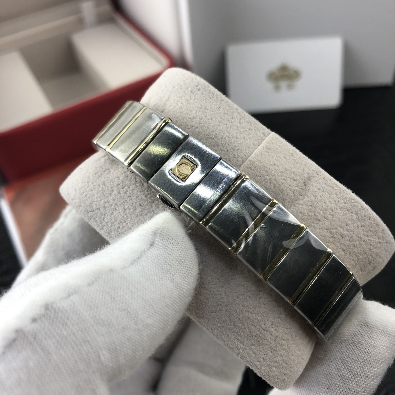 Omega 皇家 欧米茄星座系列镶钻女表
