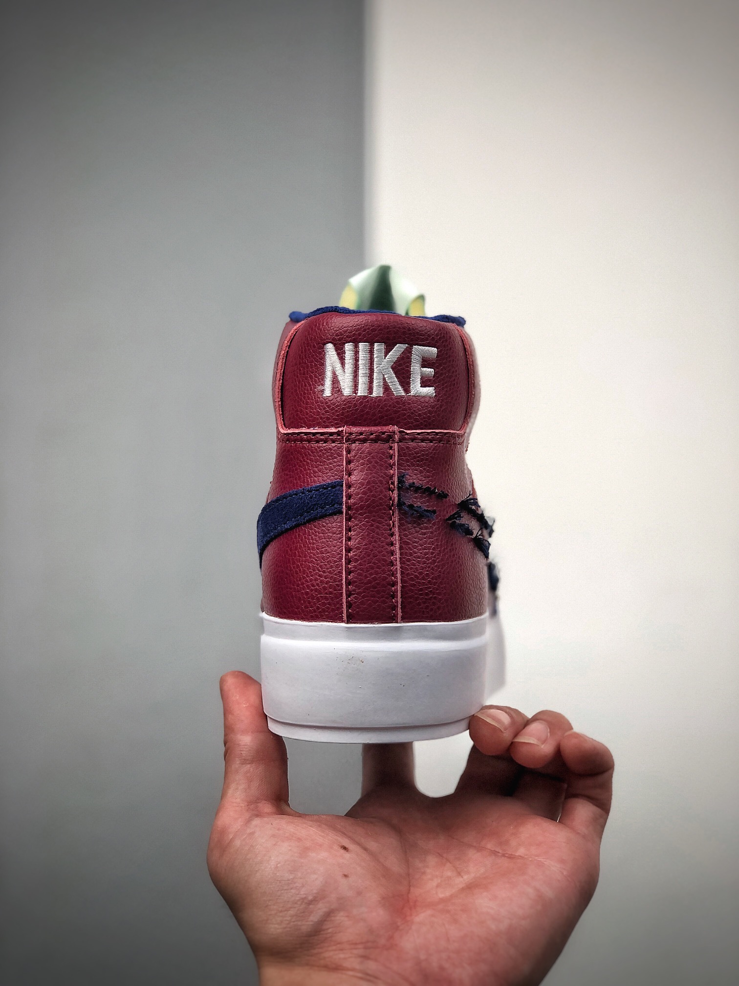 240  Nike SB Blazer Mid Edge “Team Red” 解构拆钩补丁风开拓者高帮 拼接彩色DA2189-600