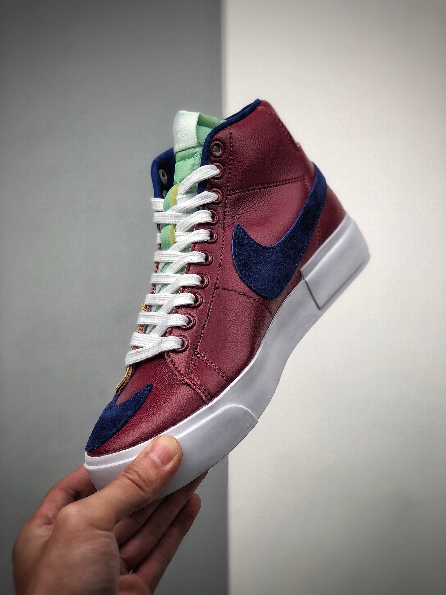 240  Nike SB Blazer Mid Edge “Team Red” 解构拆钩补丁风开拓者高帮 拼接彩色DA2189-600