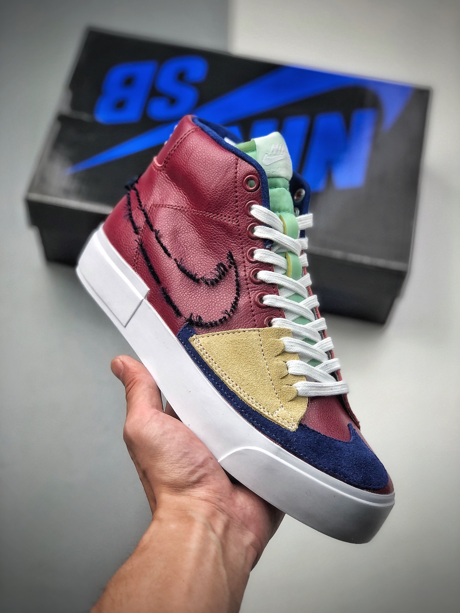 240  Nike SB Blazer Mid Edge “Team Red” 解构拆钩补丁风开拓者高帮 拼接彩色DA2189-600