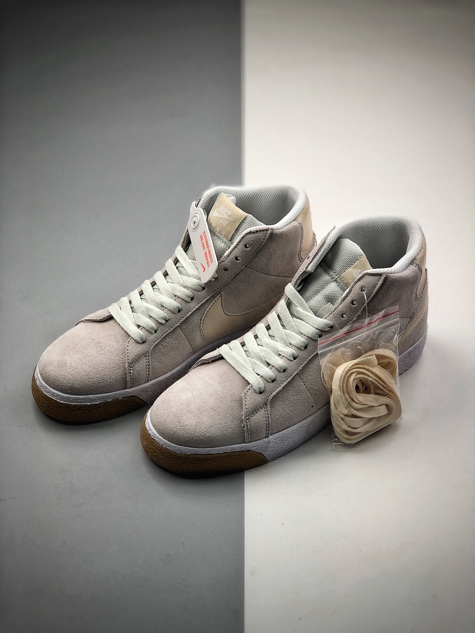 180 耐克Nike SB Blazer Mid 经典开拓者木屑纹中帮百搭休闲运动板鞋 货号：864349-005
