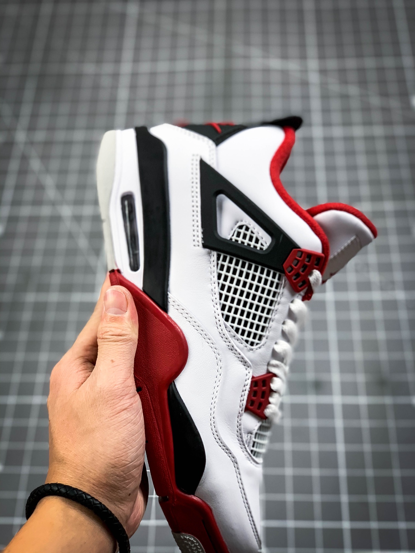 400 Air Jordan 4 Retro AJ4/乔4代中帮复古休闲运动文化篮球鞋 DC7770-160