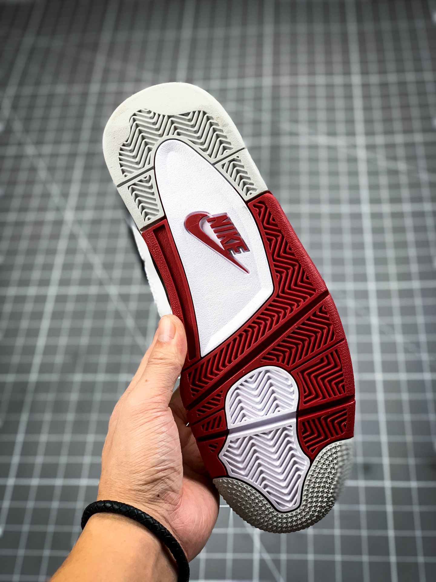400 Air Jordan 4 Retro AJ4/乔4代中帮复古休闲运动文化篮球鞋 DC7770-160