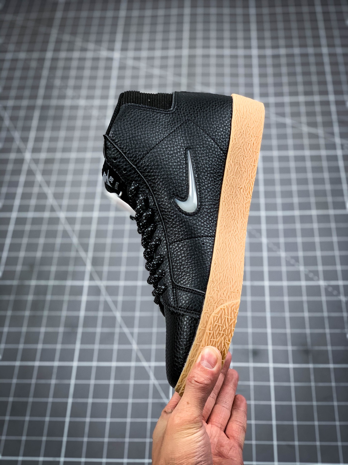 240 独家出货 耐克Nike SB Blazer Mid 经典开拓者高帮百搭休闲运动潮流鞋