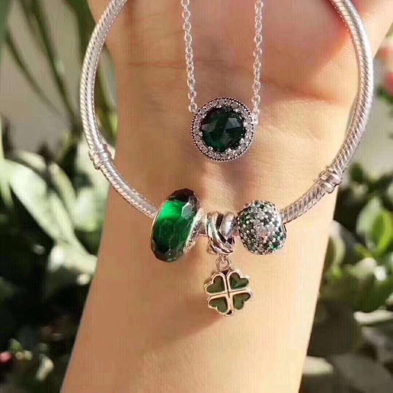 NO:103588,An event set of necklaces and bracelets, New Year’s red, stockings for Spring Festival Valentine’s Day, PANDORA Pandora agents, event starts..., Pandora finished bracelets, necklace, bracelet, bracelet19860909活动一套项链加手链 过年红 备货春节情人节 PANDORA潘多拉 代理们,活动搞起来..,潘多拉成品手镯,necklace,bracelet,bracelet,Jewelry