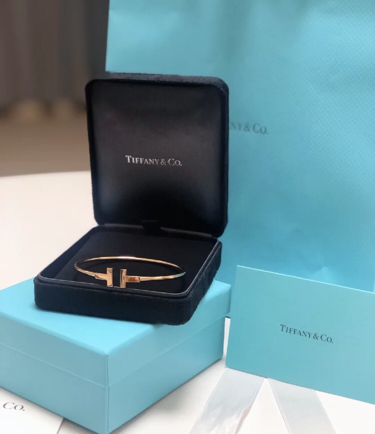 NO:102319,Tiffany diamond-free double T bracelet material s925 silver, Tiffany bracelet, tiffany, bracelet19860909蒂芙尼无钻款双T手环 材质s925银,蒂芙尼手镯,tiffany,bracelet,Jewelry