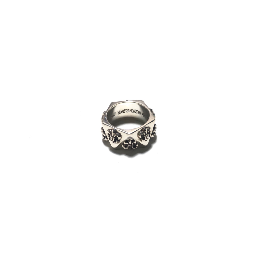 Chrome Hearts 开版 独家拍摄 （MZ）Chrome hearts 克罗心菱形童军花戒指