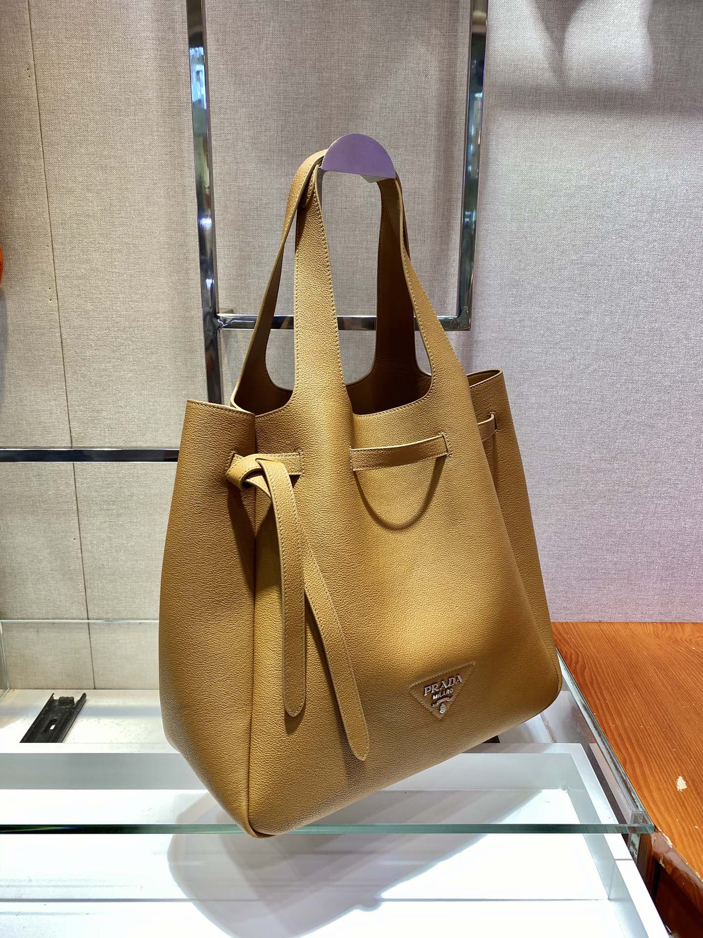 PRADA普拉达柔软鹿皮新款购物袋1BG339