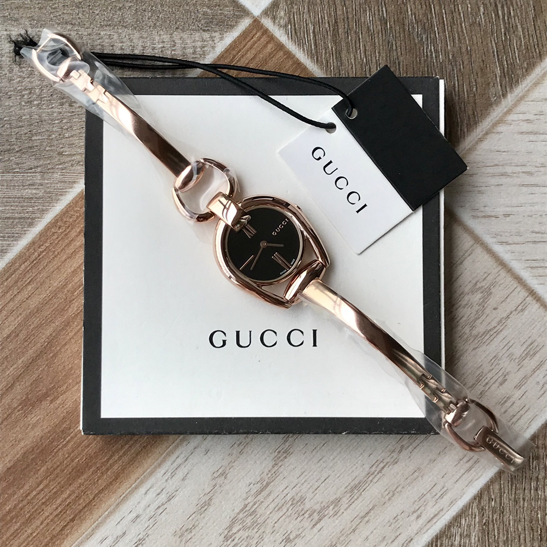 Часы Gucci