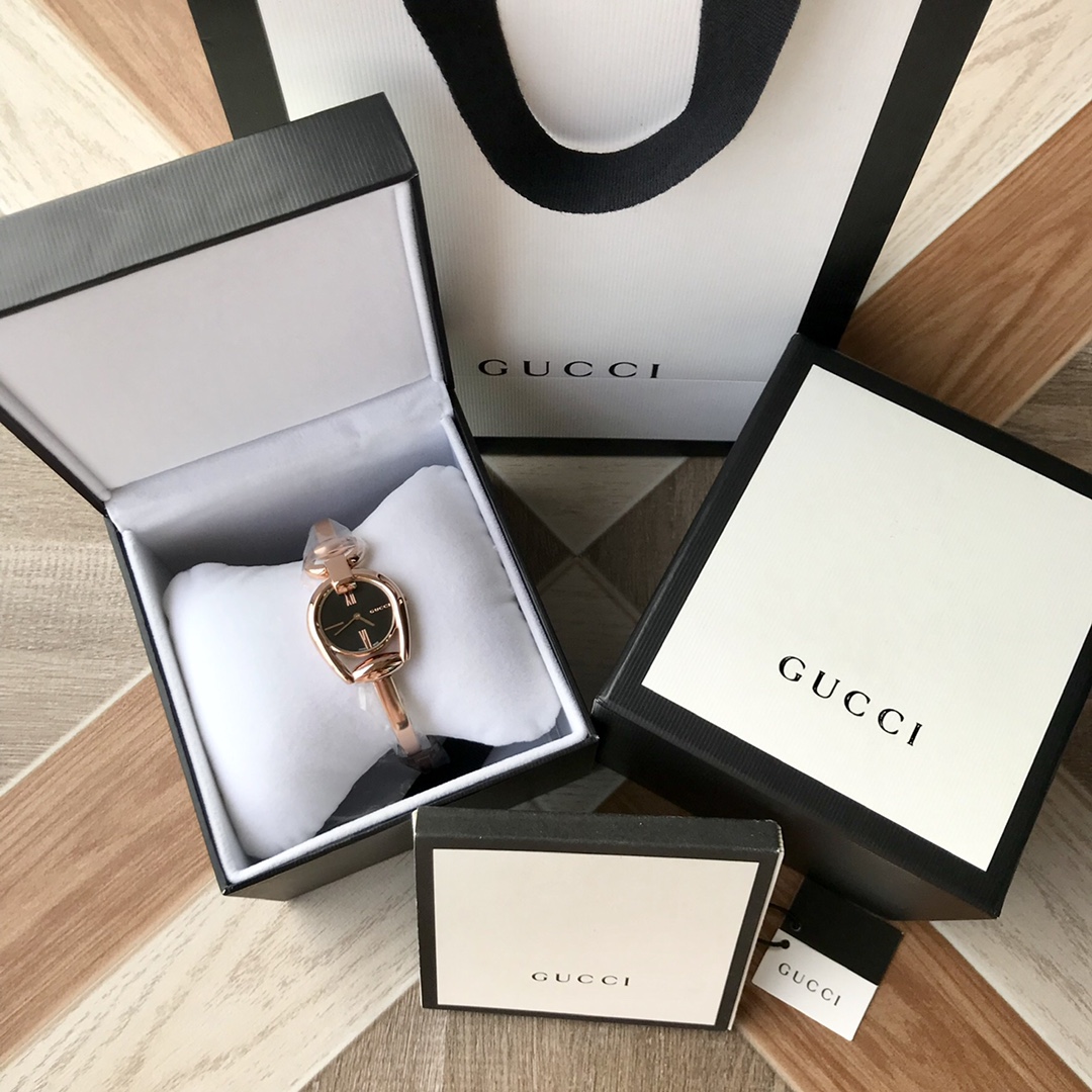 Часы Gucci