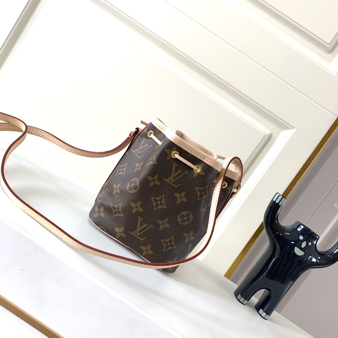 LOUIS VUITTON M41346 Bag