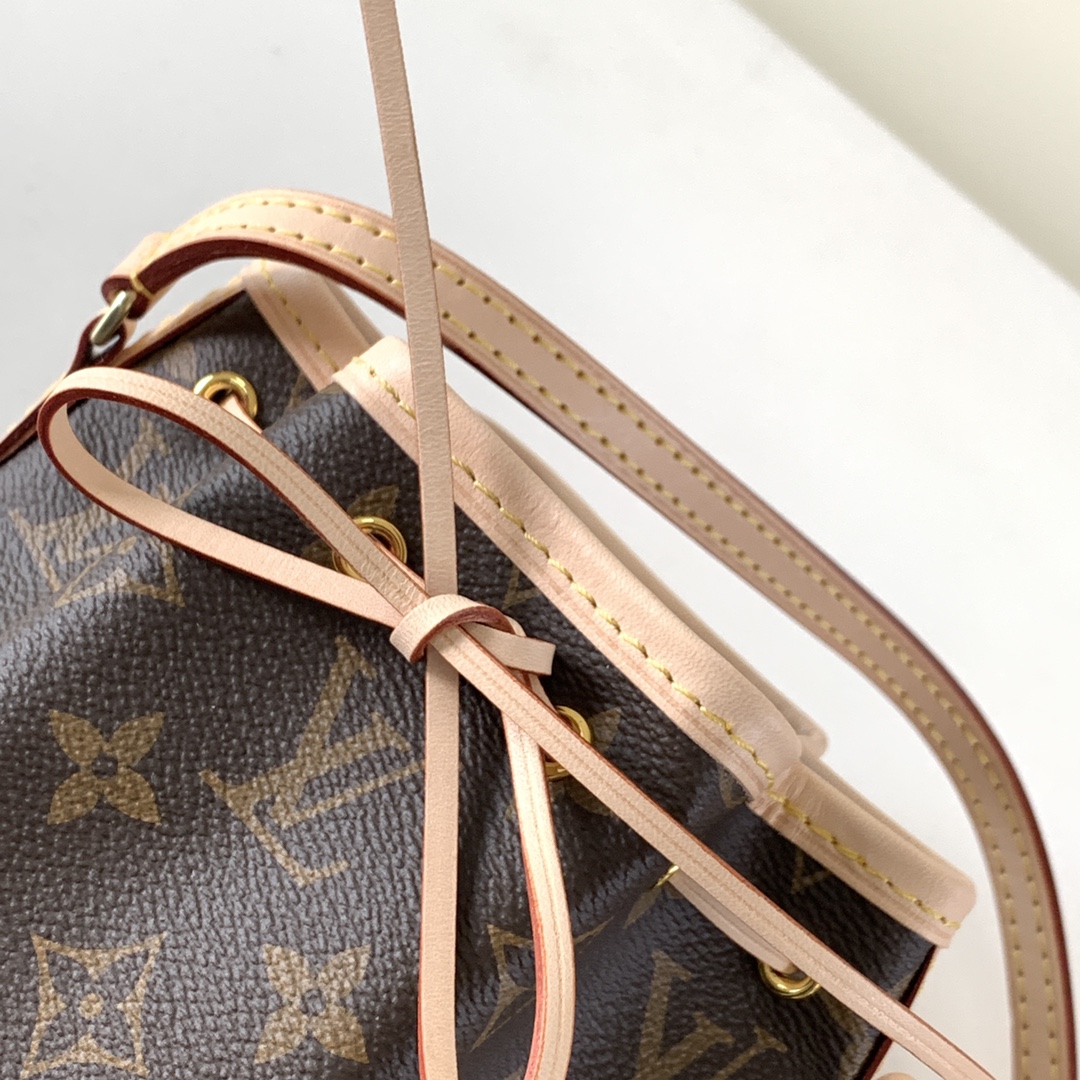 LOUIS VUITTON M41346 Bag