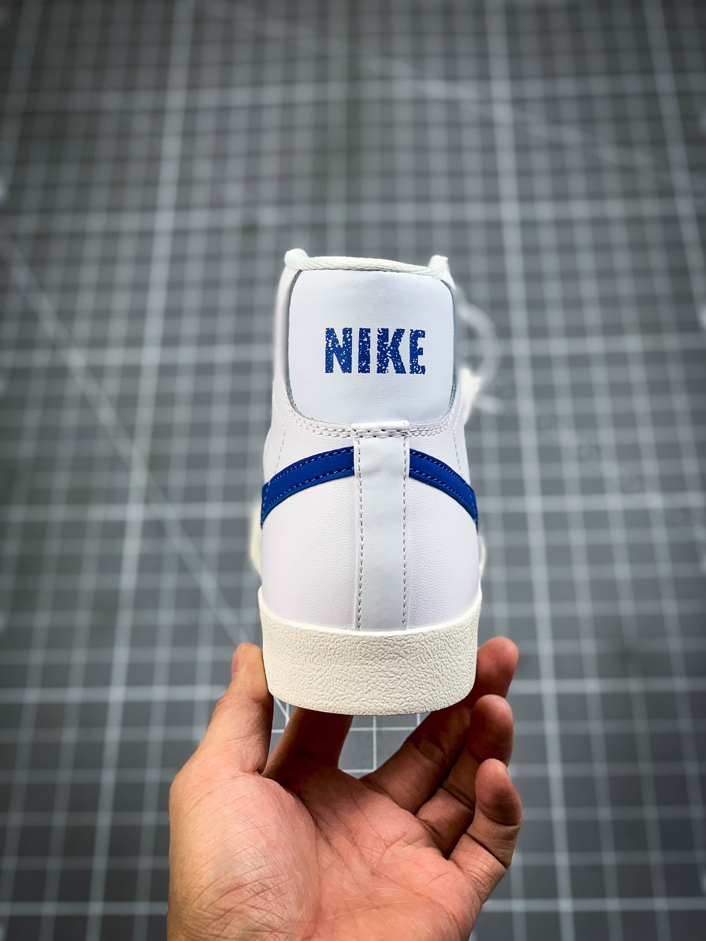 160 Nike Blazer Mid 77 Vintage 耐克 开拓者高帮休闲板鞋 BQ6806-103
