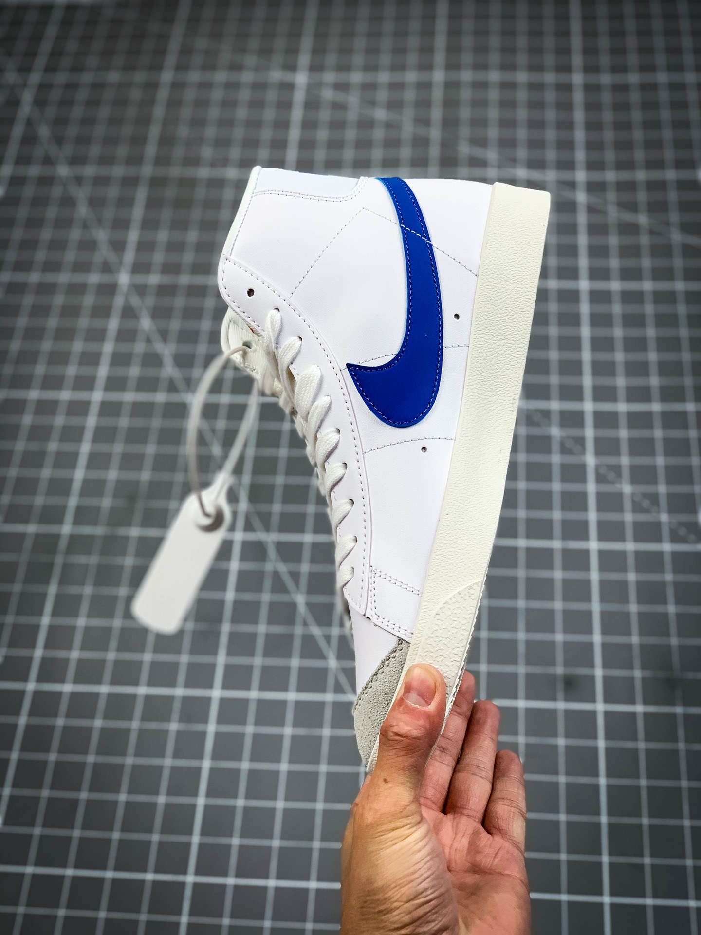 160 Nike Blazer Mid 77 Vintage 耐克 开拓者高帮休闲板鞋 BQ6806-103