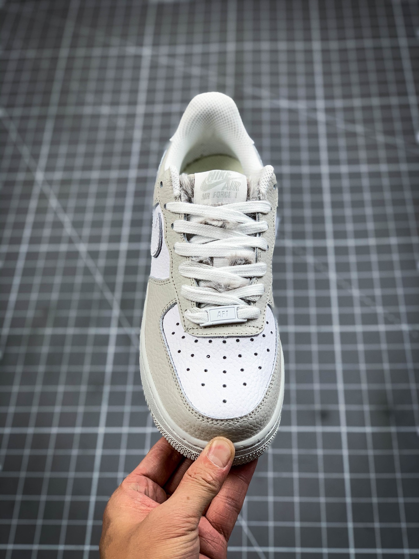 200 Nike Air Force 1 空军一号低帮休闲运动板鞋 DC1165-001