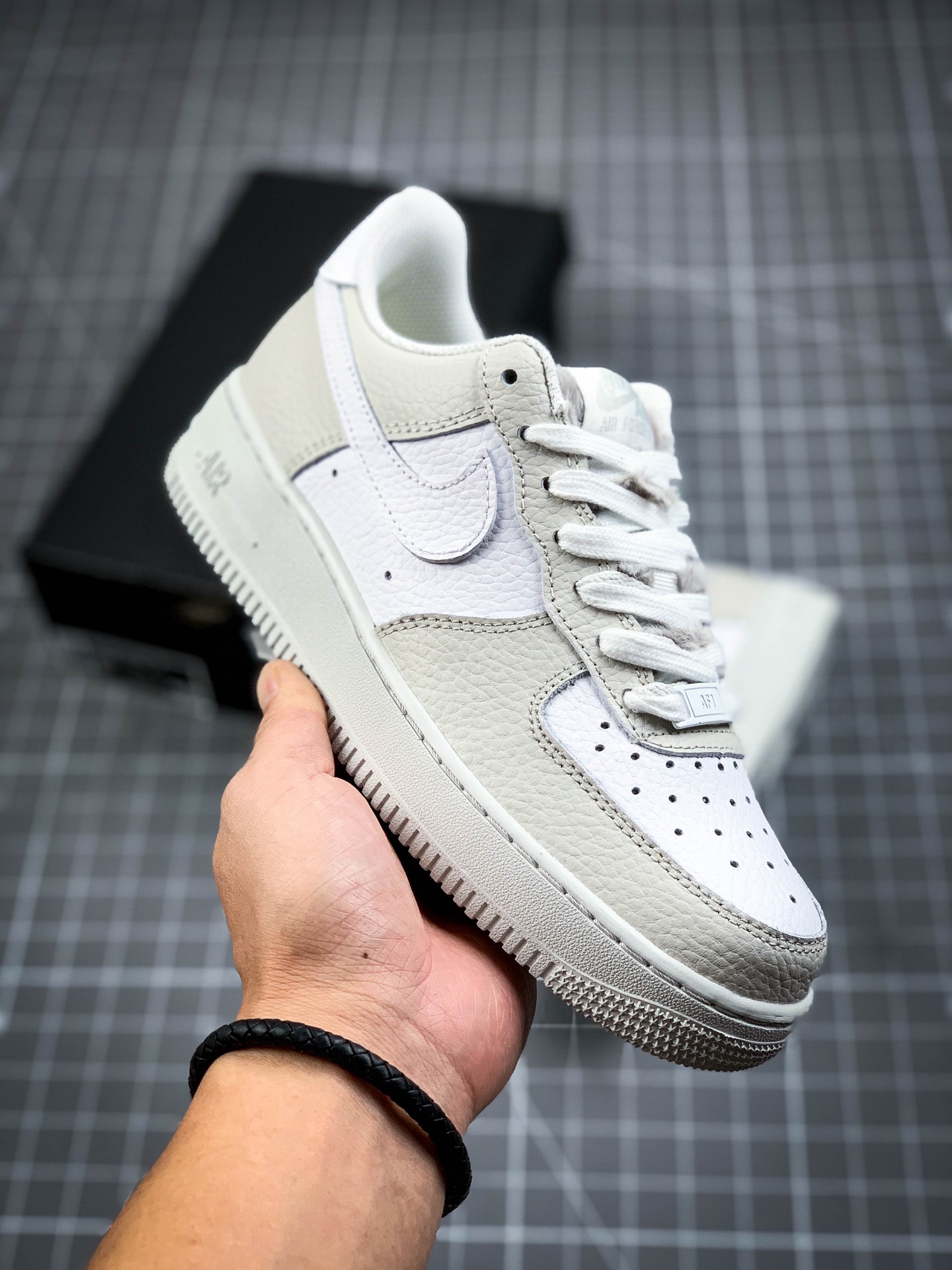 200 Nike Air Force 1 空军一号低帮休闲运动板鞋 DC1165-001