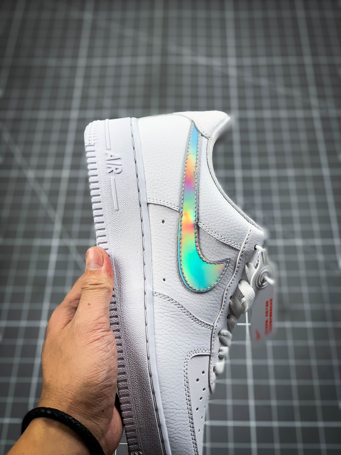 200 Nike Air Force 1 Low WMNS 镭射风格 CJ1646-100