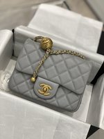 Chanel Classic Flap Bag Best
 Crossbody & Shoulder Bags Quality AAA+ Replica
 Grey Sheepskin Spring Collection Chains
