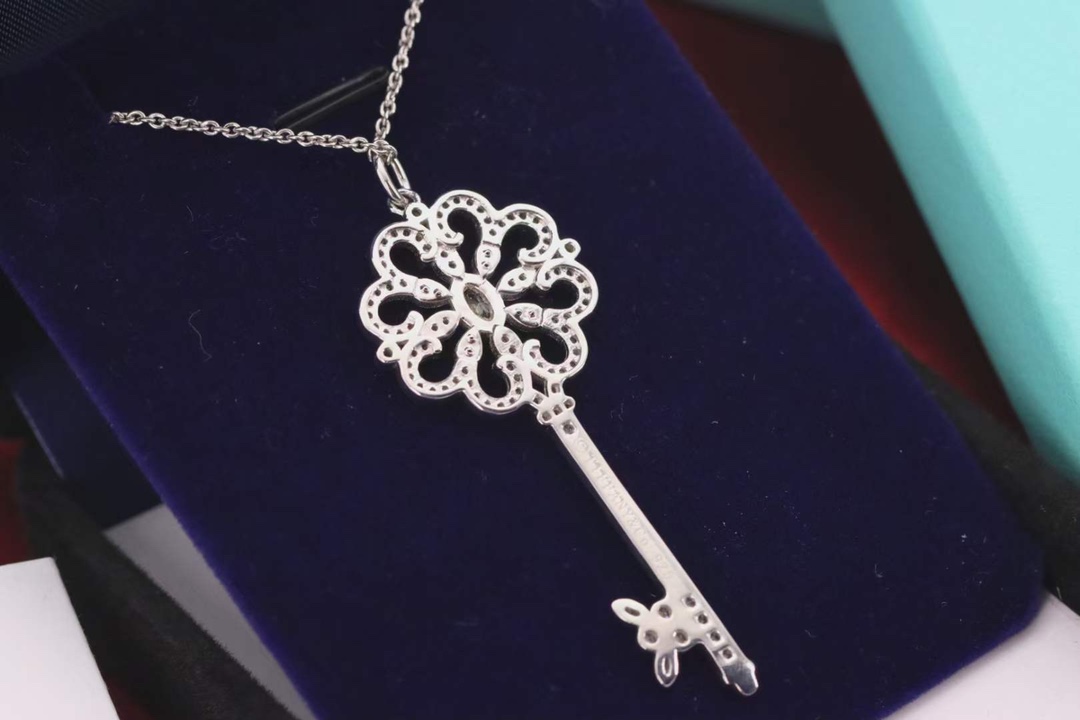 Tiffany & Co. Tiffany&Co. key 椭圆粉钻钥匙毛衣项链