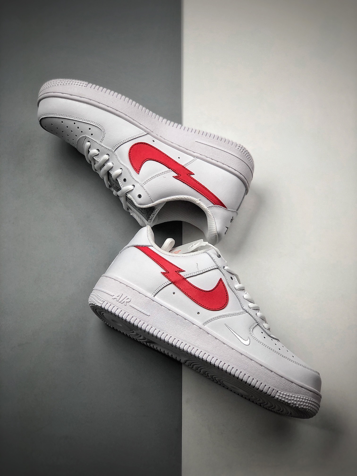 150 Nike 空军一号运动休闲板鞋CW7577-100