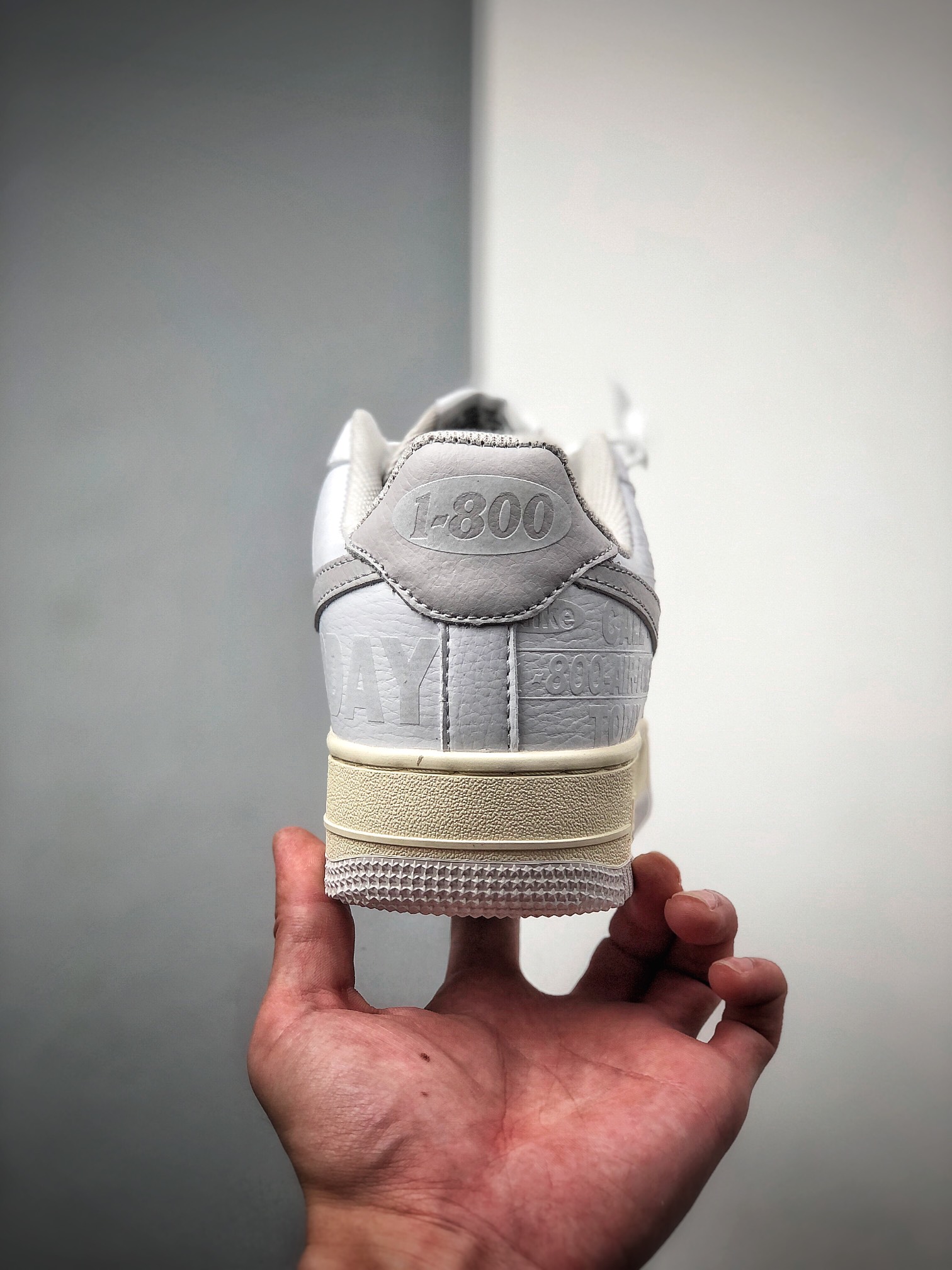 200 Nike 空军一号运动休闲板鞋 CJ1631-100
