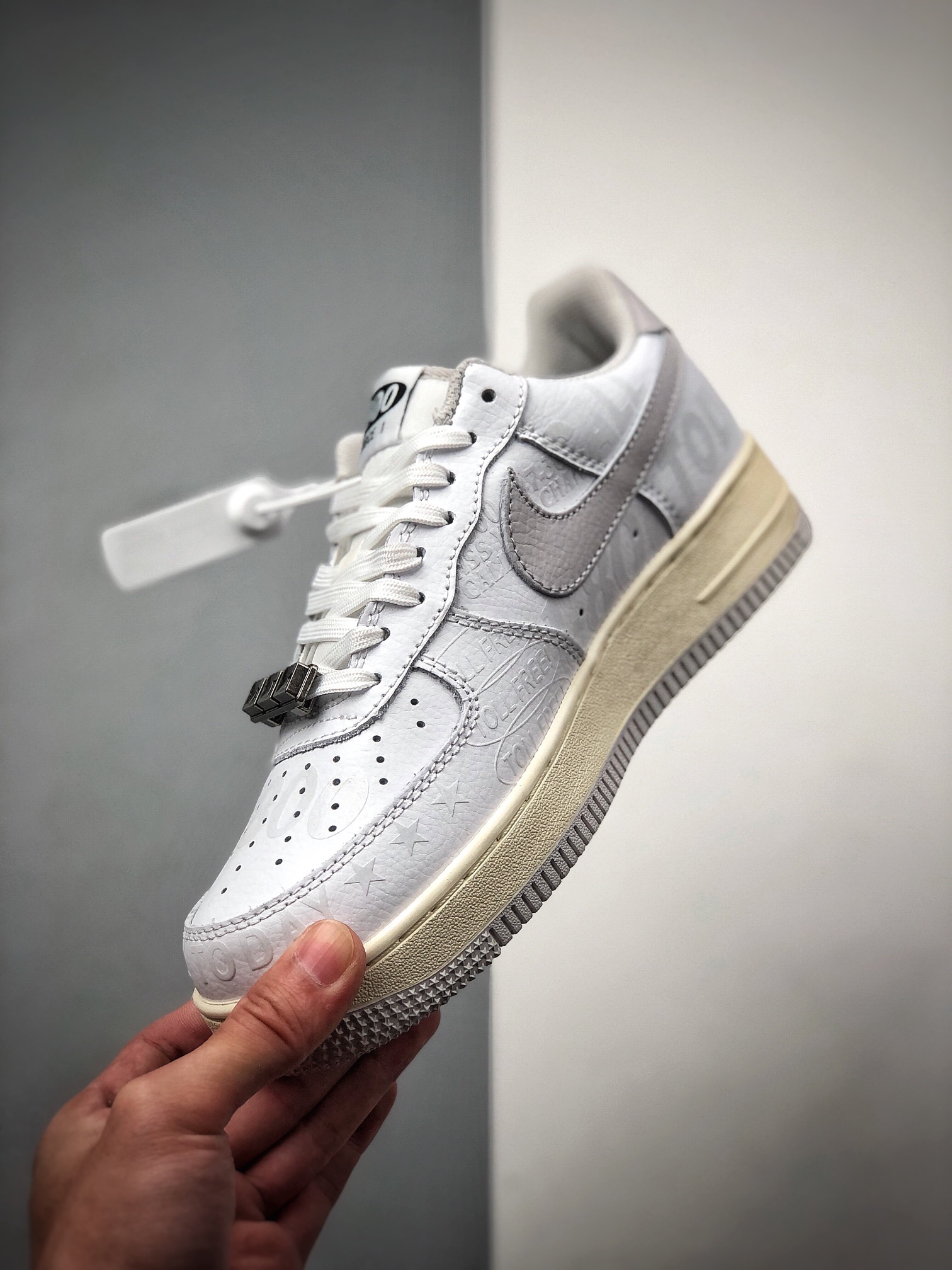 200 Nike 空军一号运动休闲板鞋 CJ1631-100