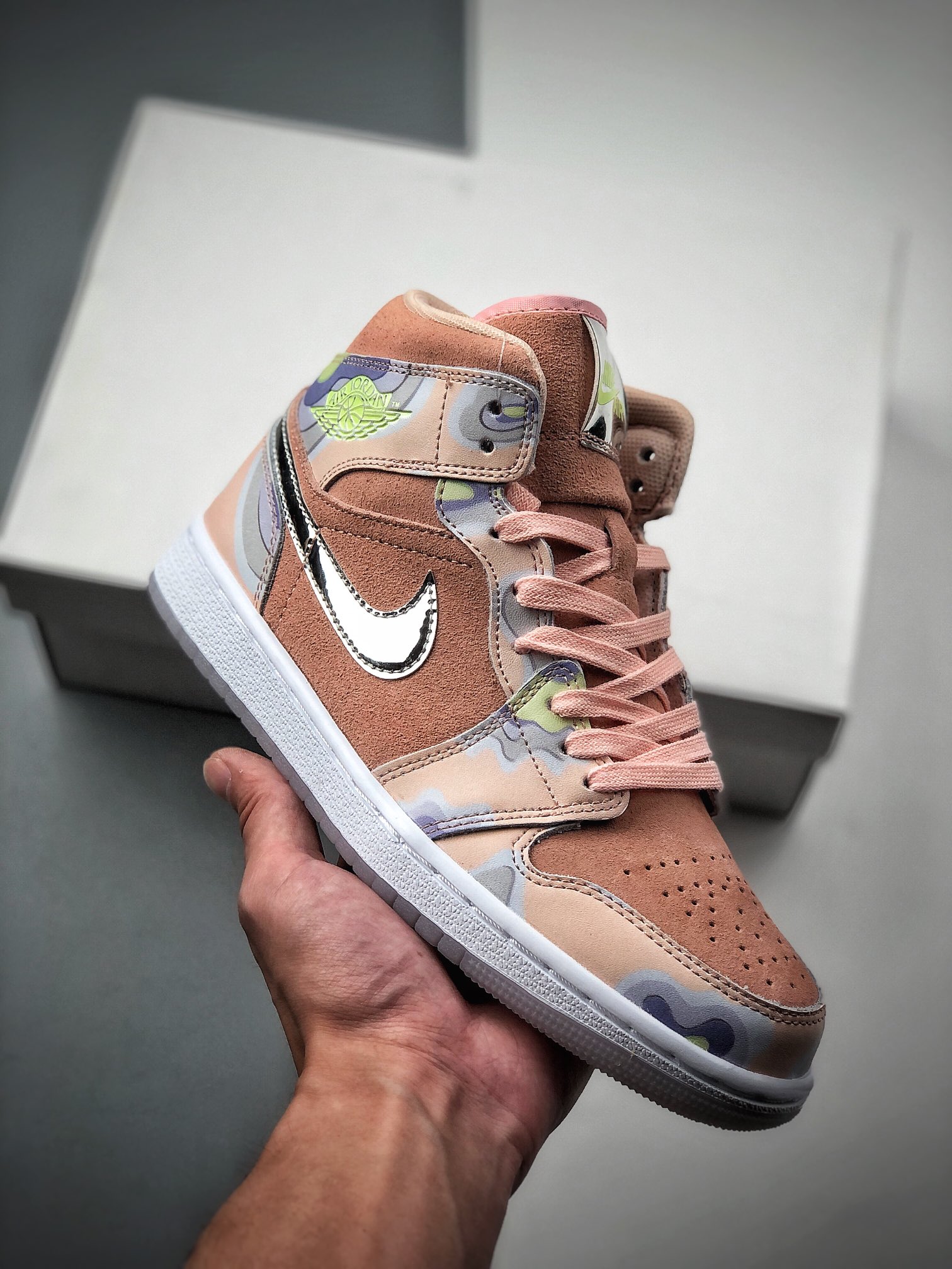 240  Air Jordan 1 Mid白银紫中帮AJ1 乔丹1代 aj1 乔1 中邦Air Jordan 1 CW6008-600