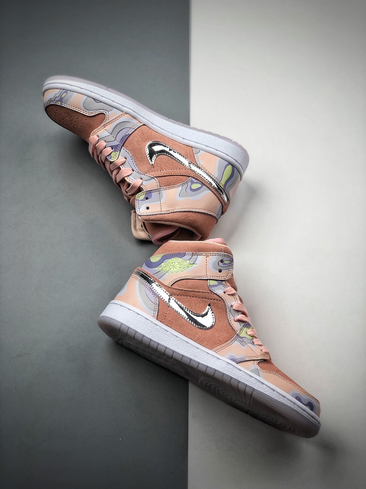 240  Air Jordan 1 Mid白银紫中帮AJ1 乔丹1代 aj1 乔1 中邦Air Jordan 1 CW6008-600