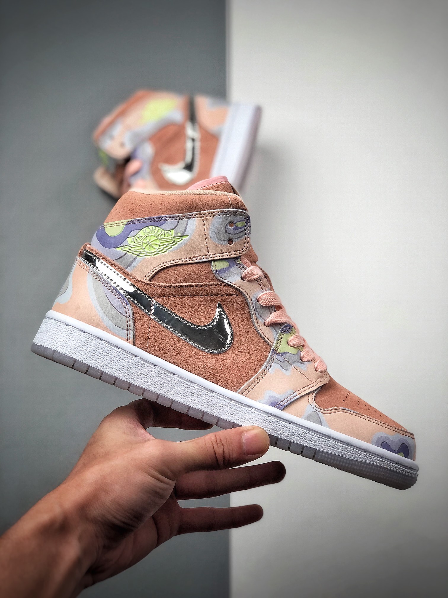 240  Air Jordan 1 Mid白银紫中帮AJ1 乔丹1代 aj1 乔1 中邦Air Jordan 1 CW6008-600