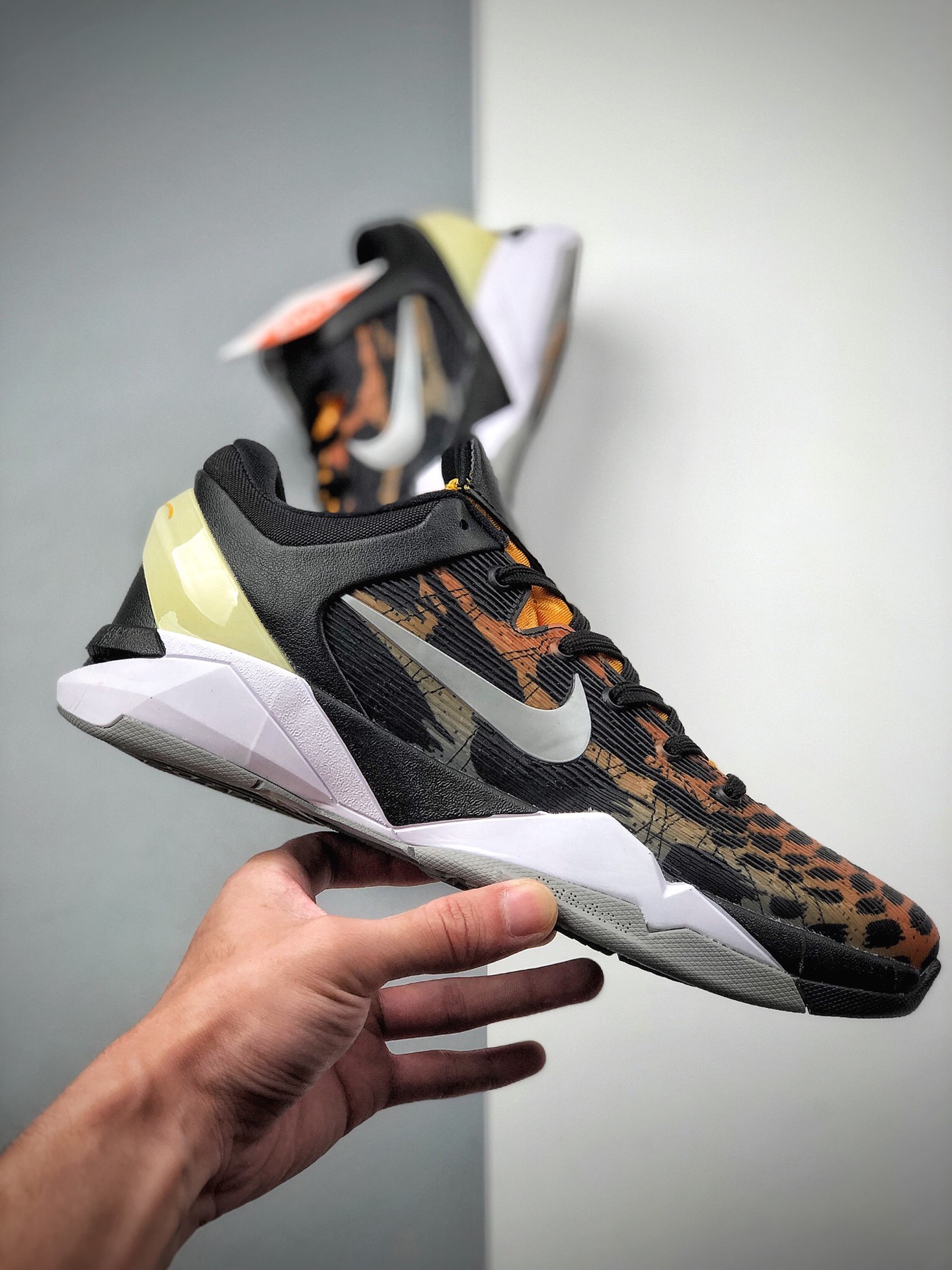 260  Nike Zoom Kobe VII visibility  Cloak 科比7代复刻实战运动低帮文化篮球鞋488371-800