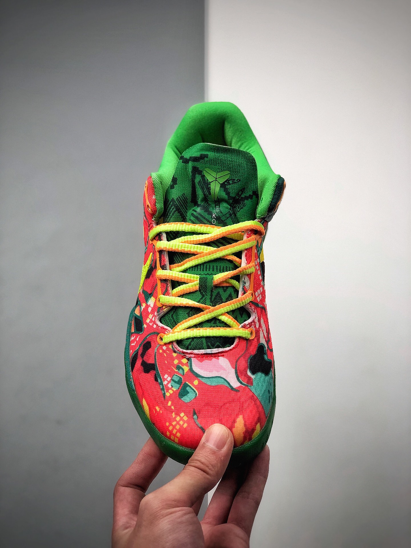 260  公司品质 耐克NIKE Kobe 8 SYSTEM PP  实战篮球鞋运动鞋 635438-800