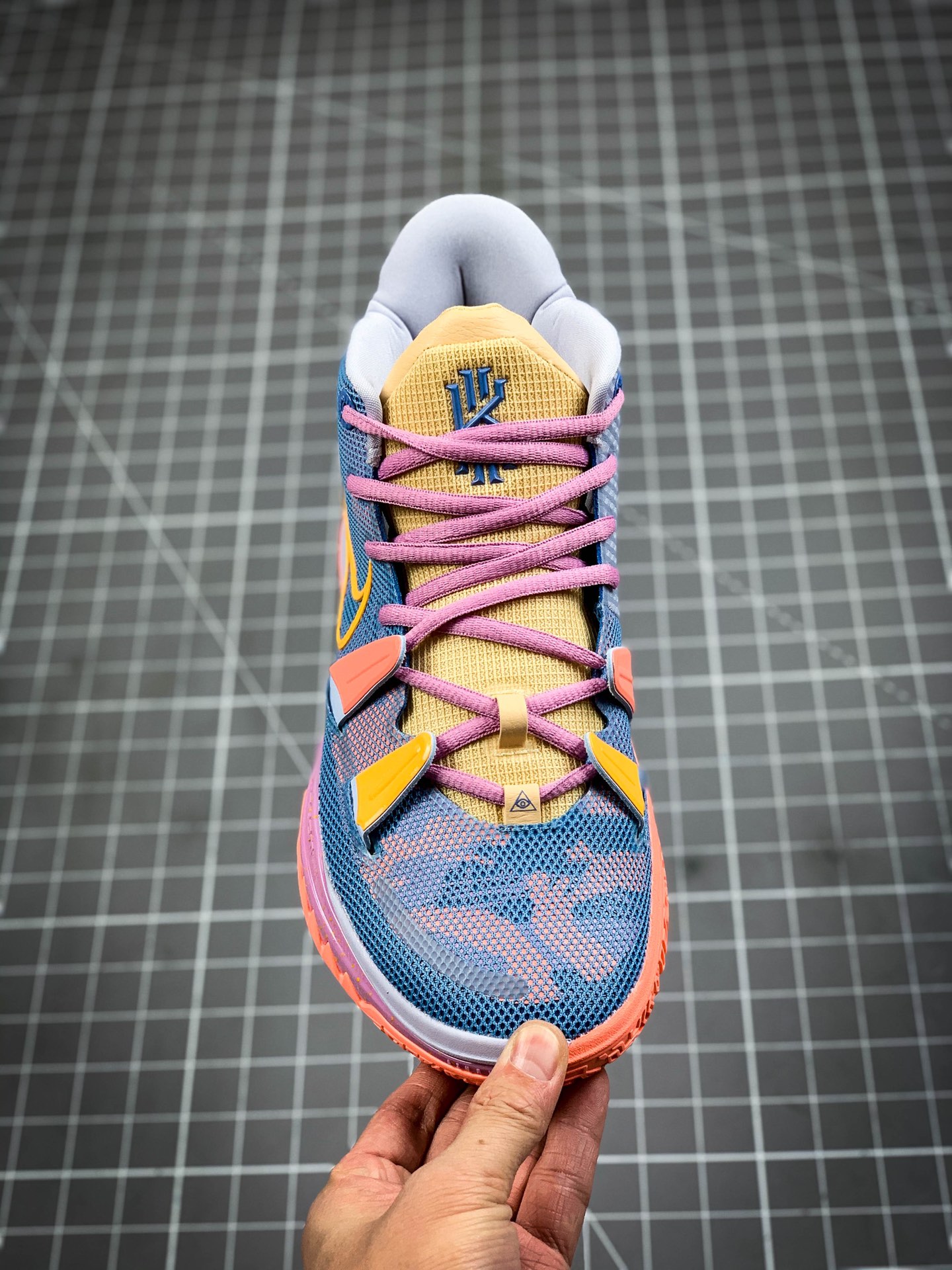220 耐克Nike Kyrie 7 Pre Heat 欧文7时尚休闲运动篮球鞋搭载Air Zoom Turbo气垫DC0588