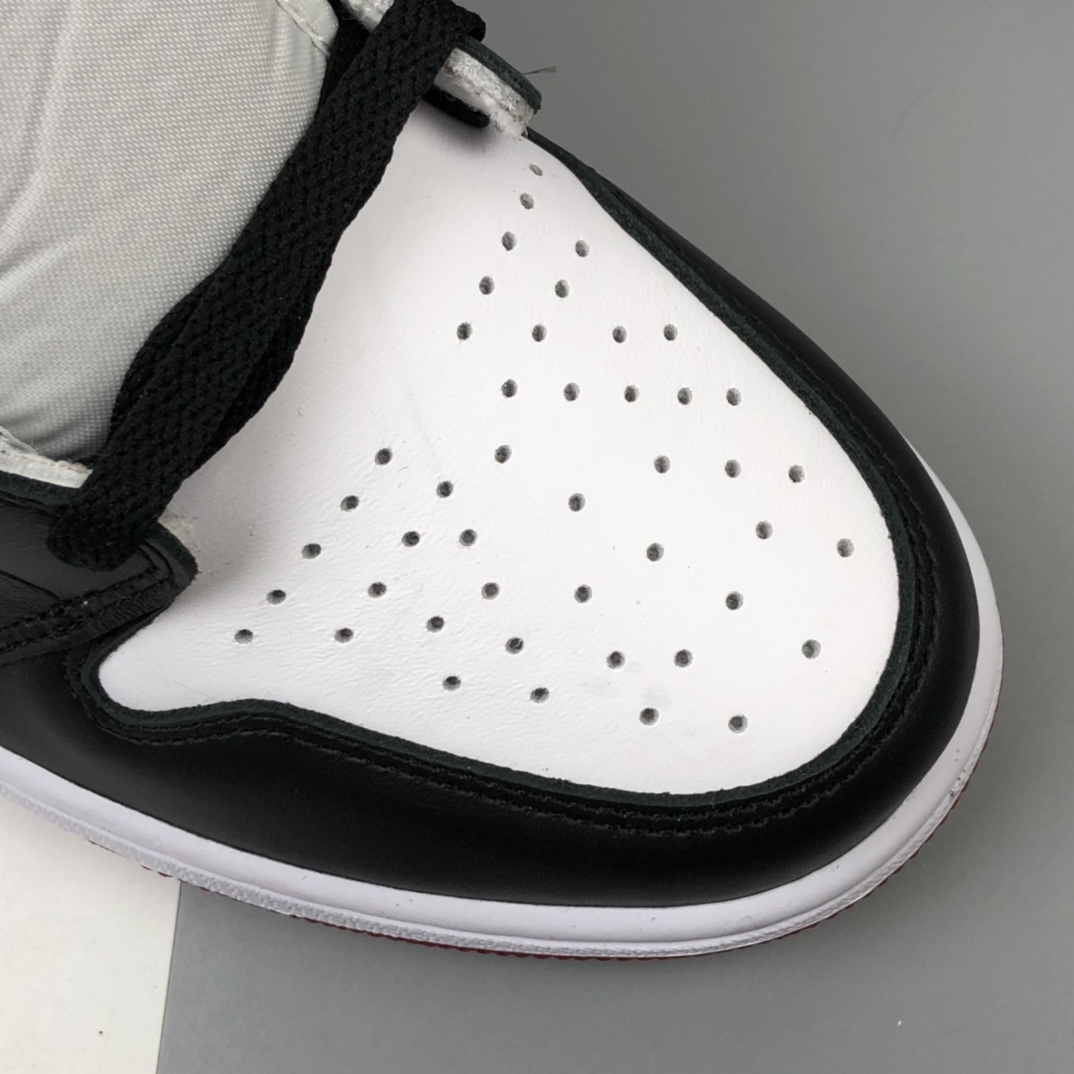 300 Air Jordan 1 Retro High OG AJ1黑脚趾高帮篮球鞋 555088-125