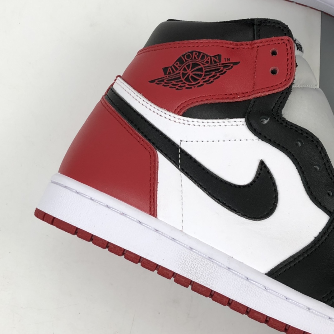 300 Air Jordan 1 Retro High OG AJ1黑脚趾高帮篮球鞋 555088-125