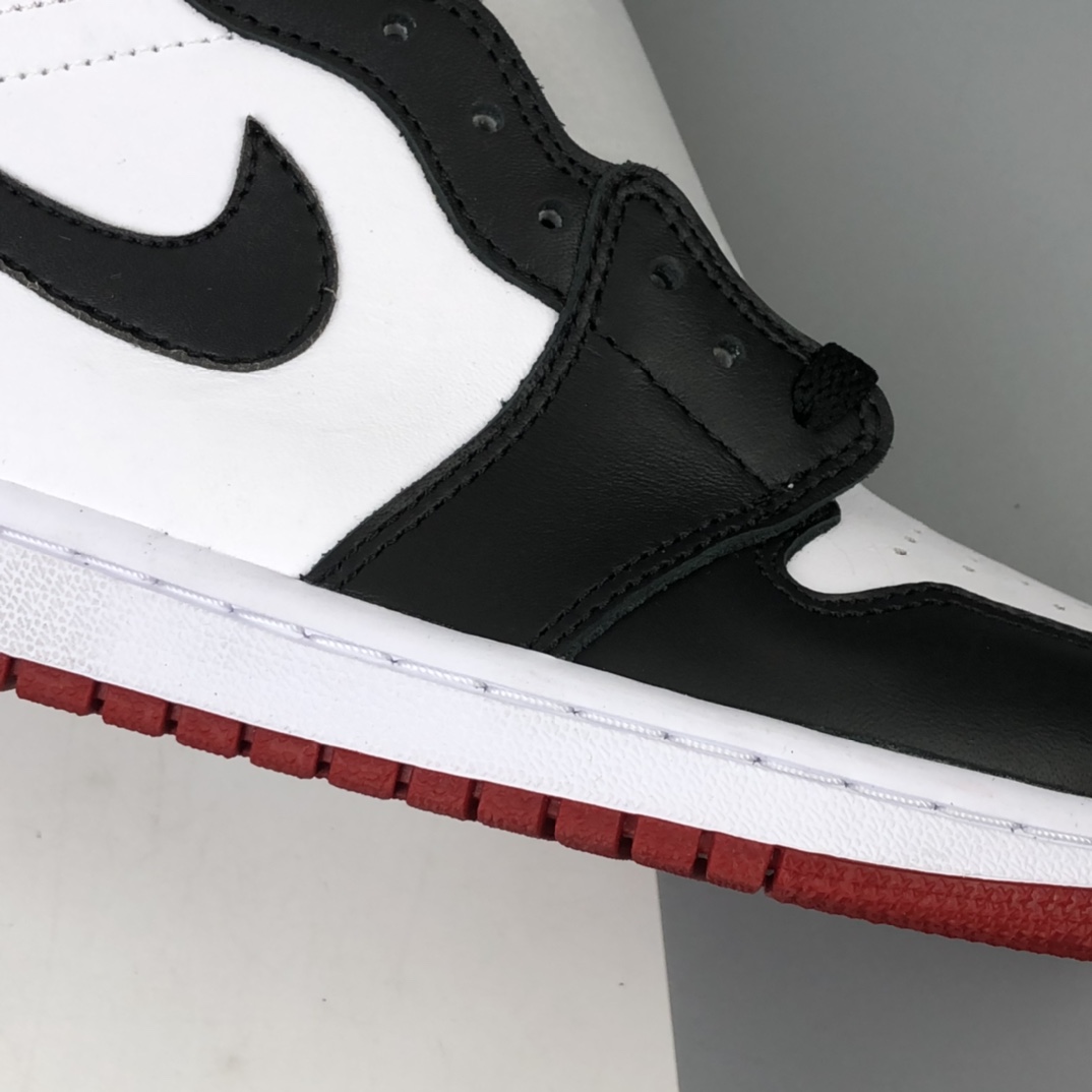 300 Air Jordan 1 Retro High OG AJ1黑脚趾高帮篮球鞋 555088-125