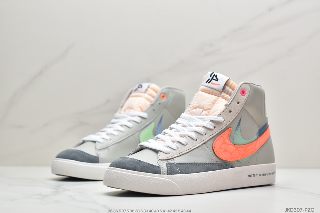 160 公司级耐克Nike Blazer Mid '77女子运动鞋DC0707-164