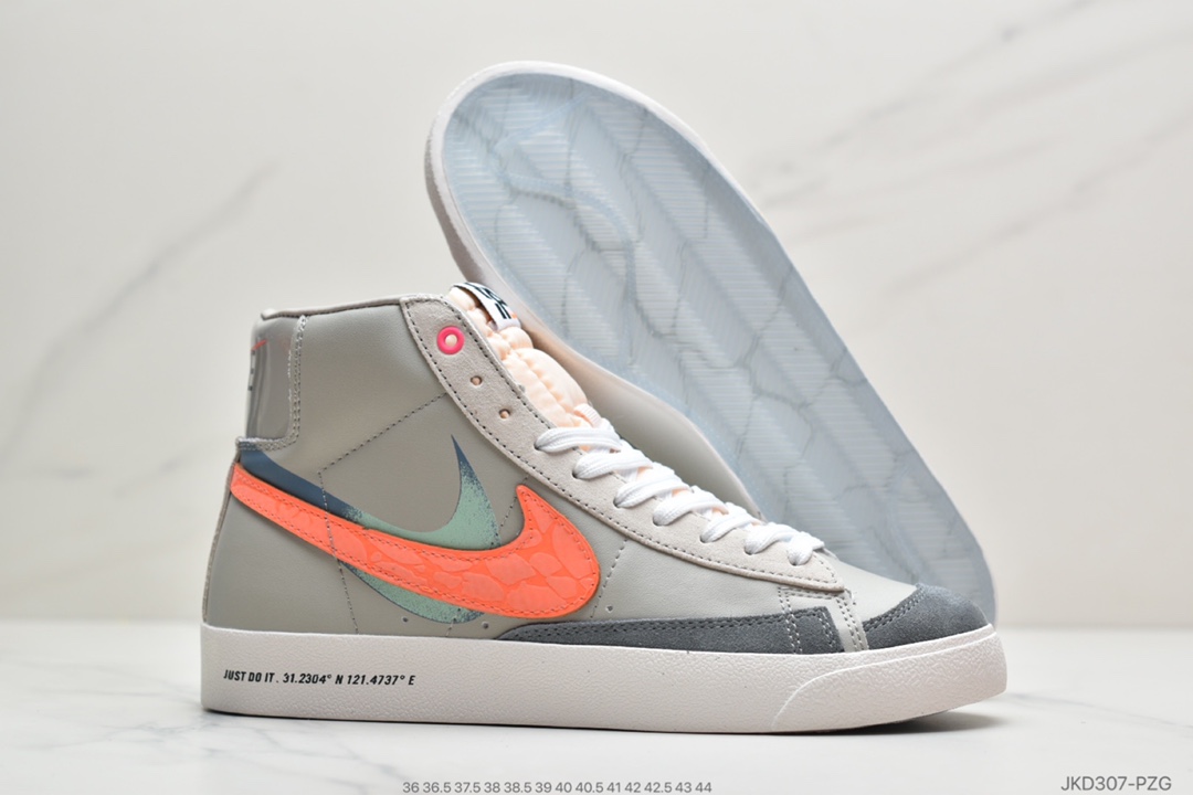 160 公司级耐克Nike Blazer Mid '77女子运动鞋DC0707-164