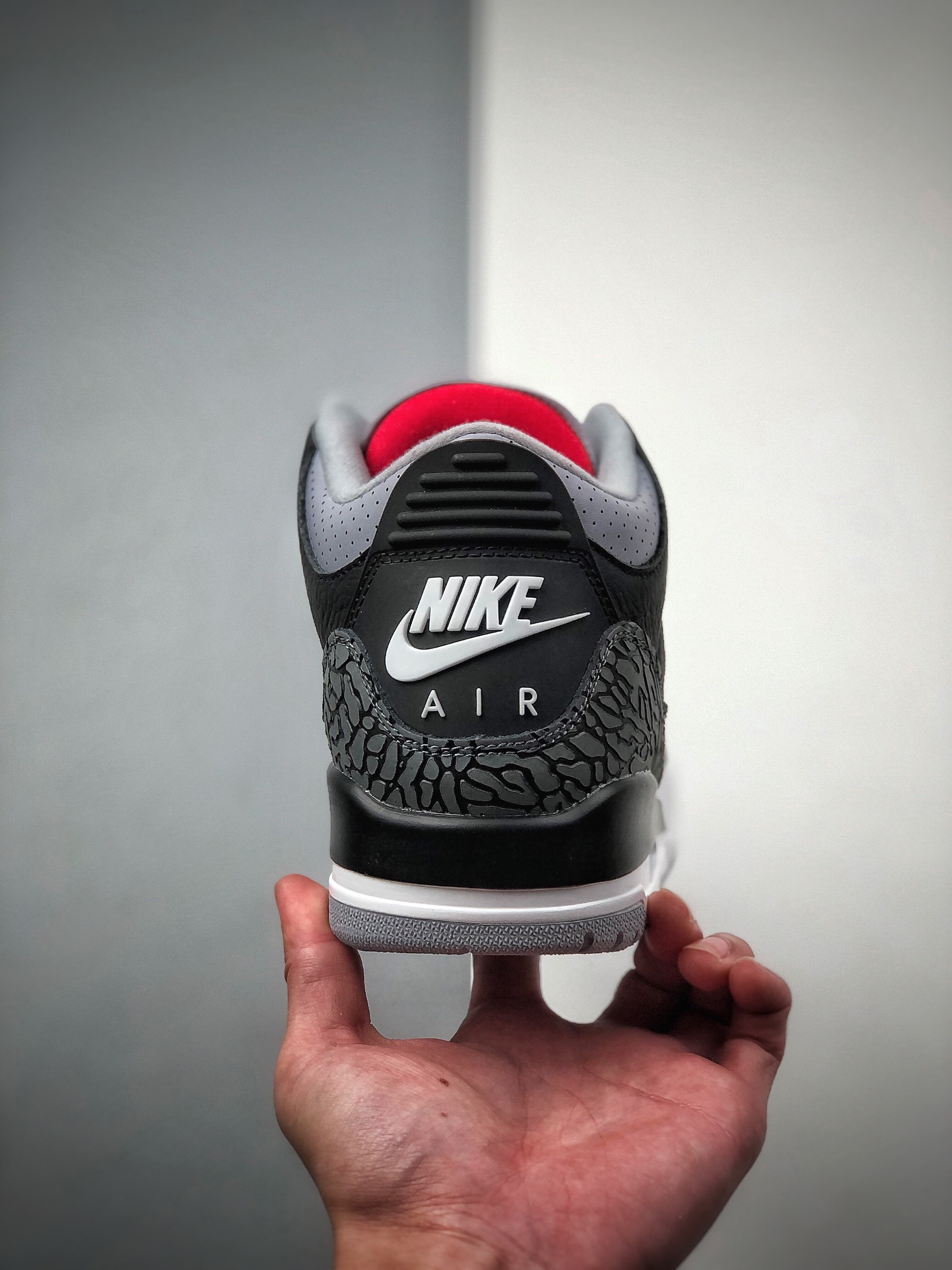 240  Air Jordan 3 Retro Black Cement(2018)黑水泥 854262-001