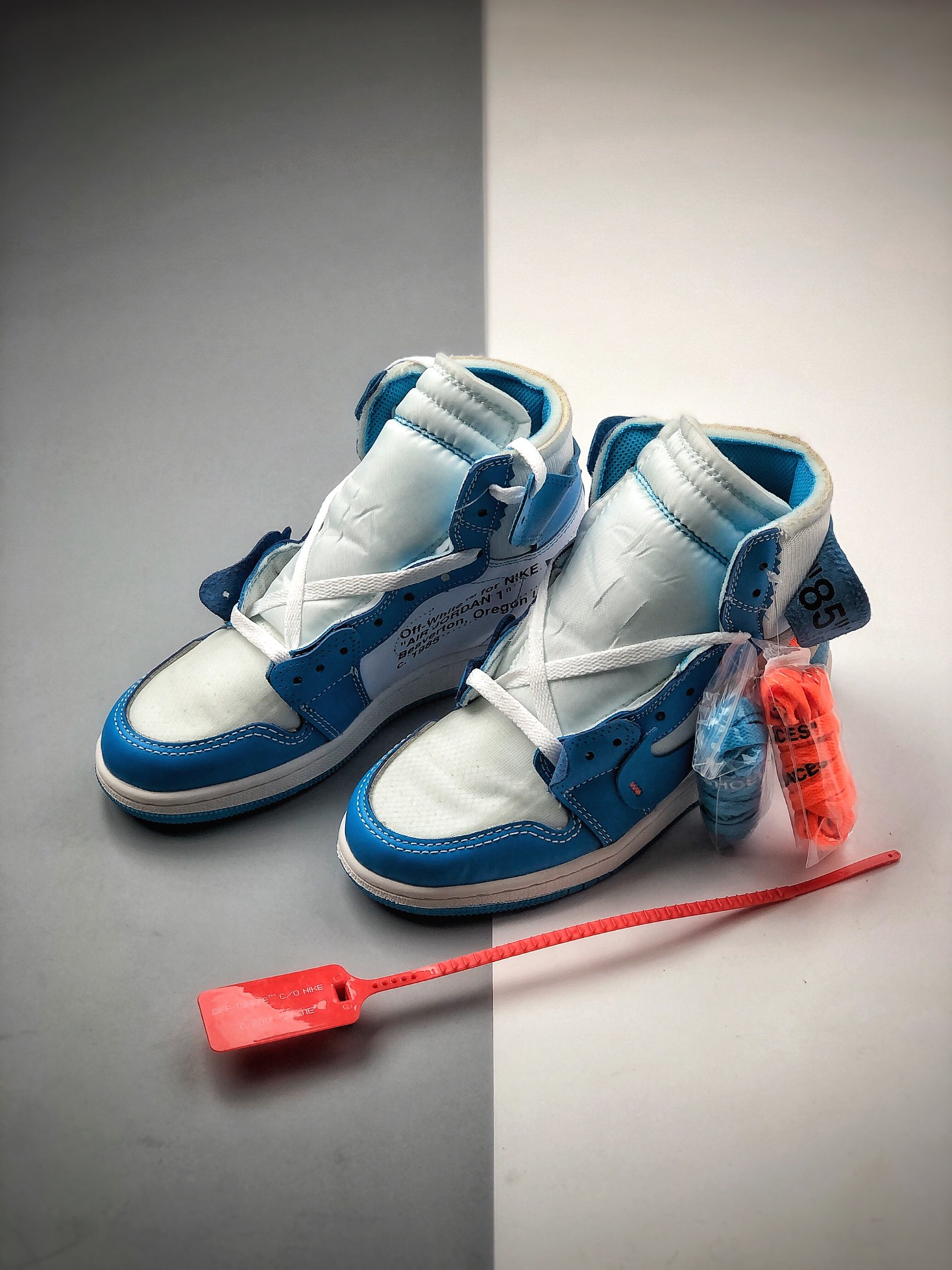 300  Air Jordan 1 X OFF-WHITE 高帮 北卡蓝联名 AJ1 乔丹1代 AQ0818-148