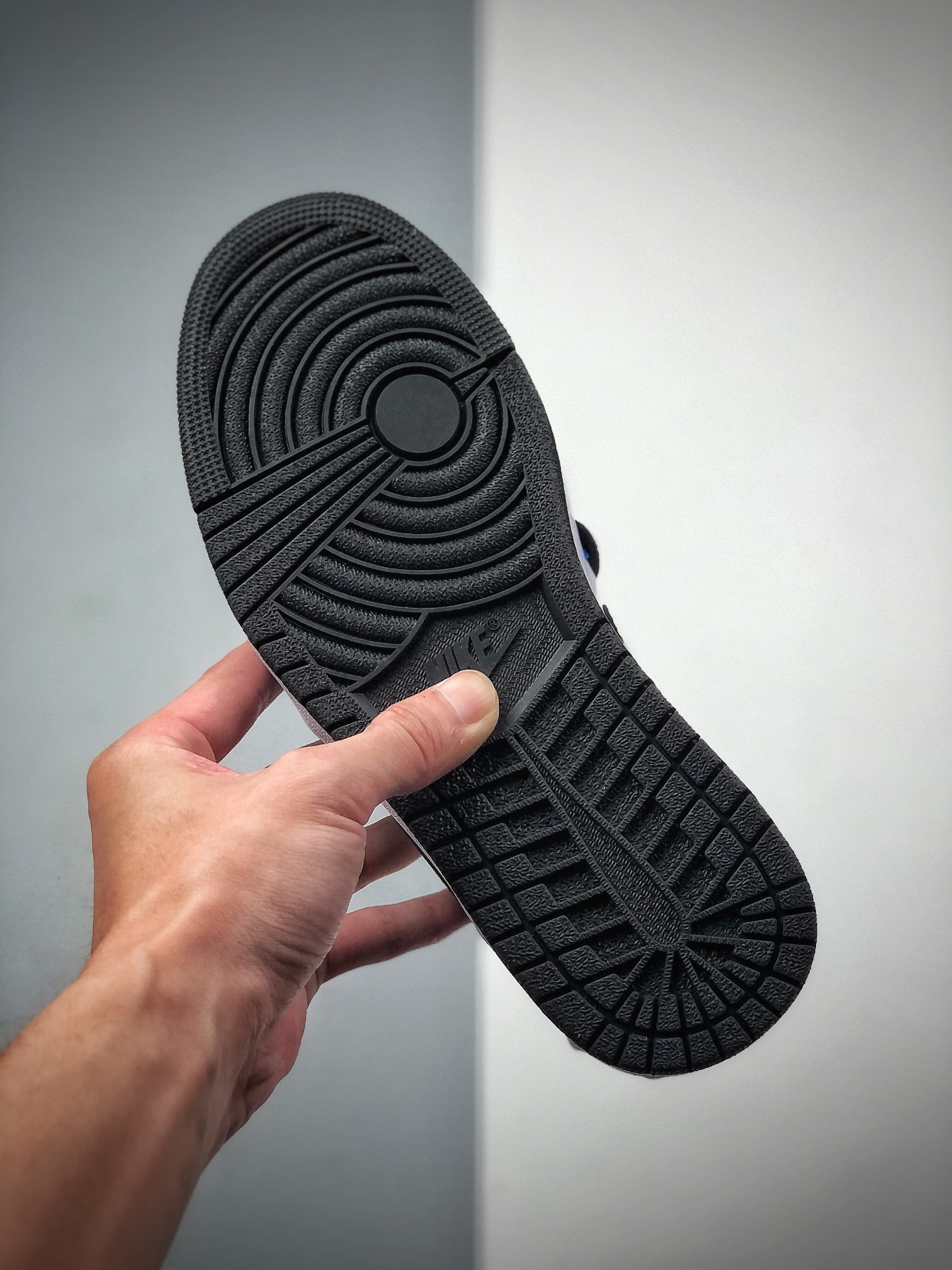 240  Air Jordan 1 Mid AJ1乔1中帮文化篮球鞋 CV0152-401
