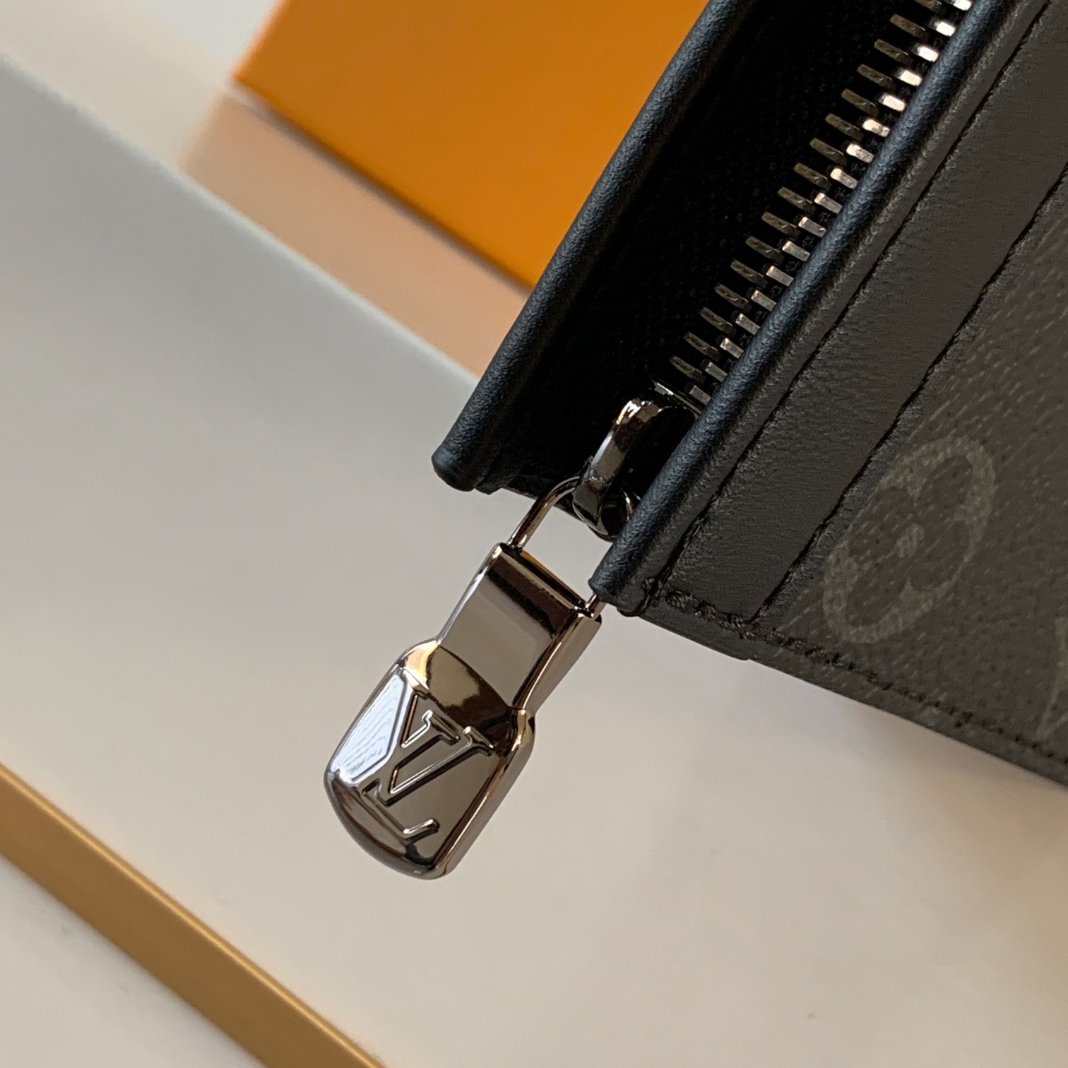 [ ] M61692 Monogram Eclipse. Crafted from French Grade-A leather with ex - Bag 7
