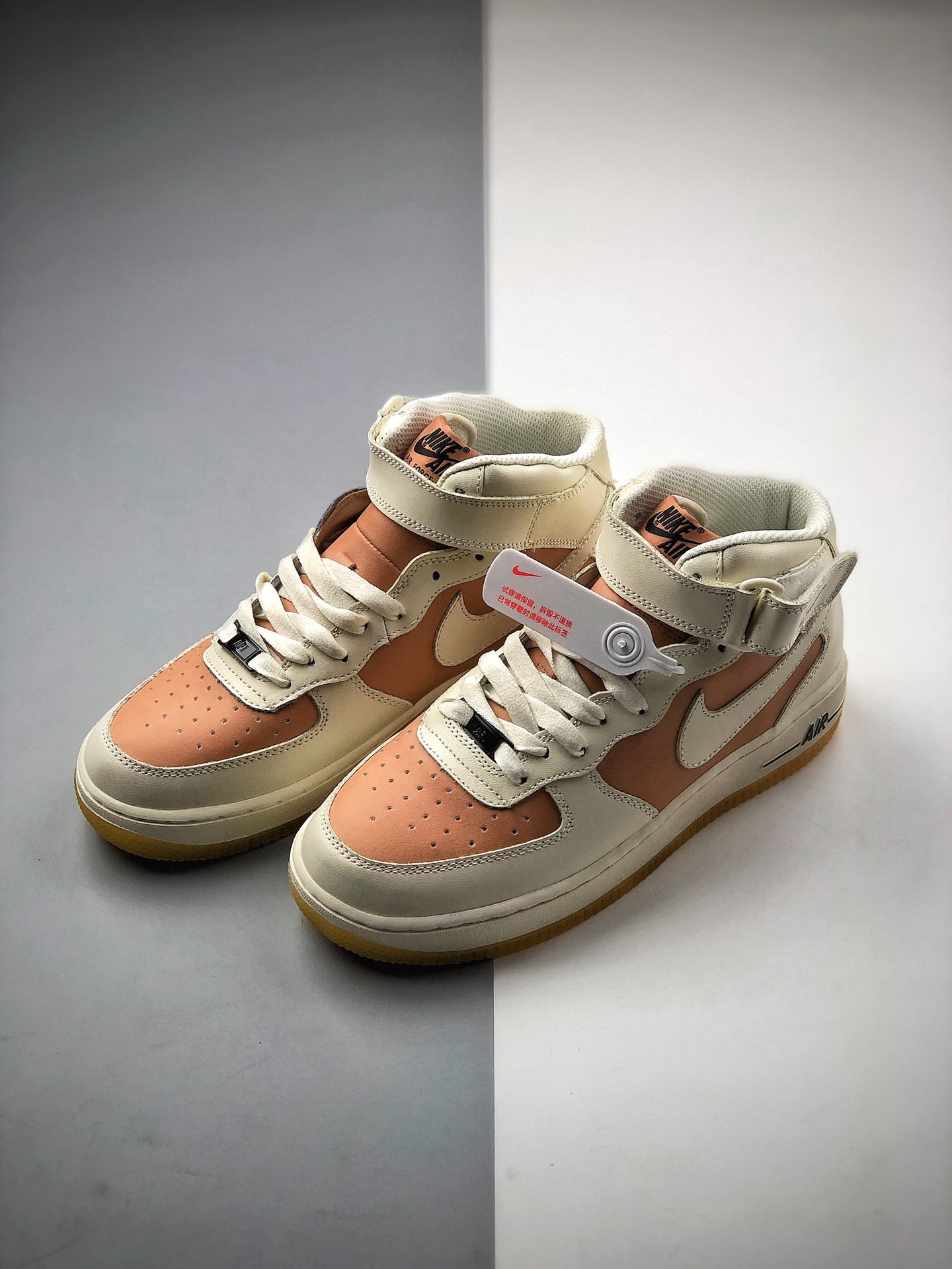 220 Nike 空军一号运动休闲板鞋 773255-906