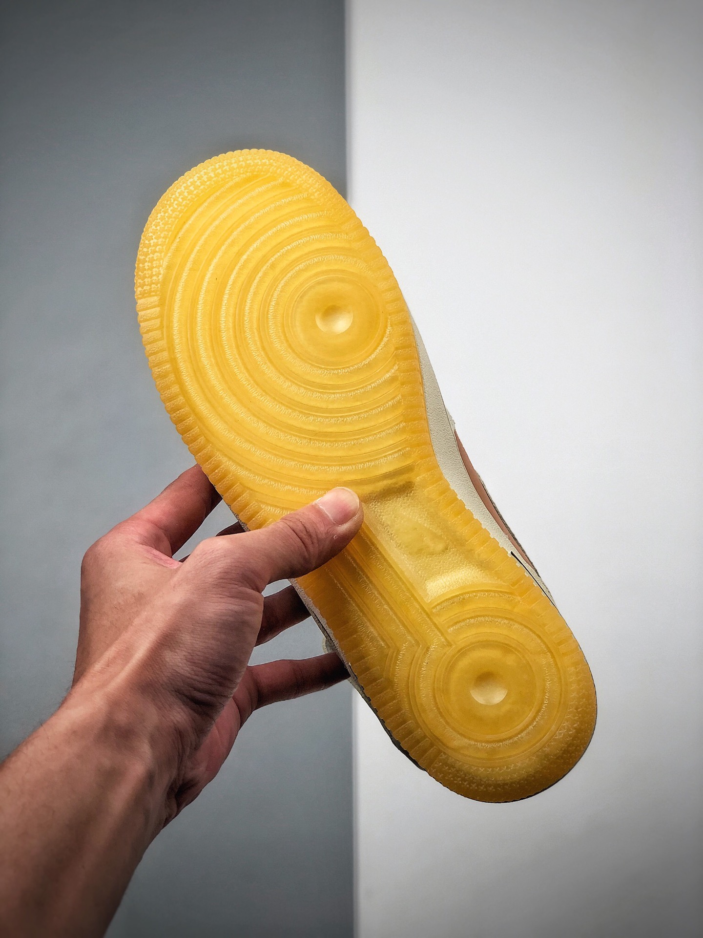 220 Nike 空军一号运动休闲板鞋 773255-906