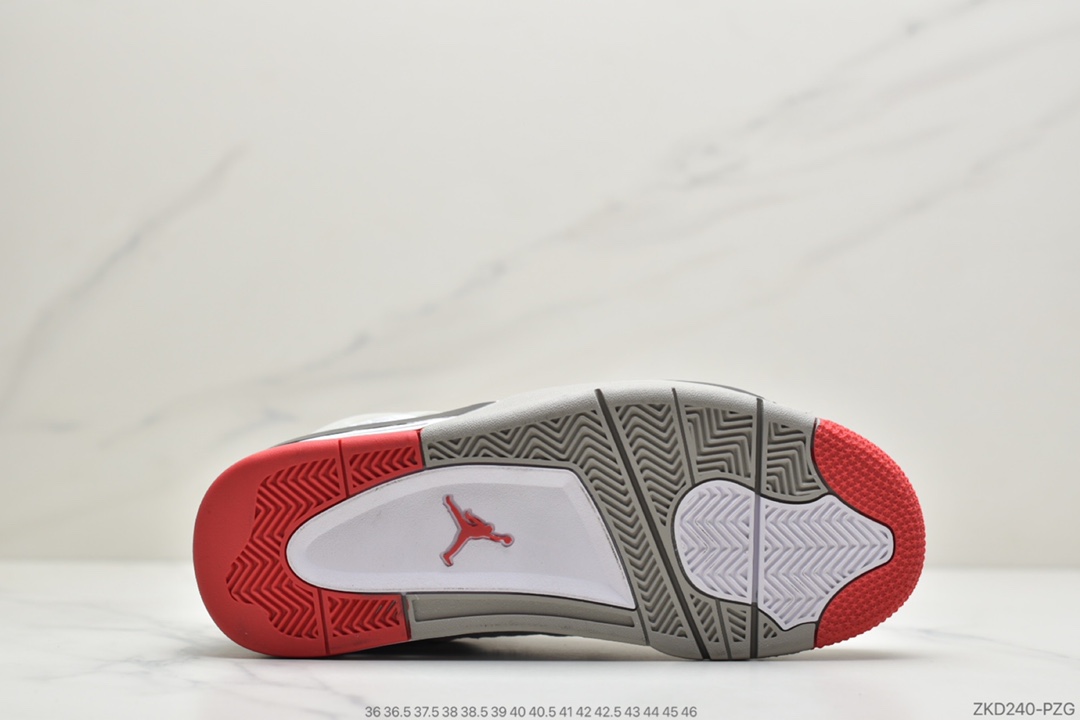 270 公司级Air Jordan 4 Tattoo “What The”乔4而眼前这款 Air Jordan 4 “What The” 则是今年年底最为重磅的配色308497-103