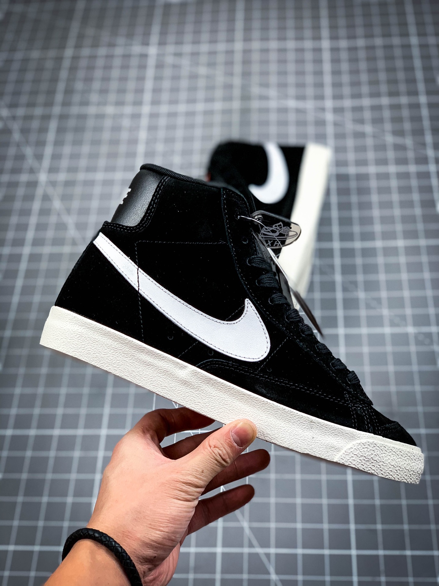 190 Nike Blazer Mid '77 Suede 开拓者经典黑白高帮百搭休闲板鞋 CI1172-005