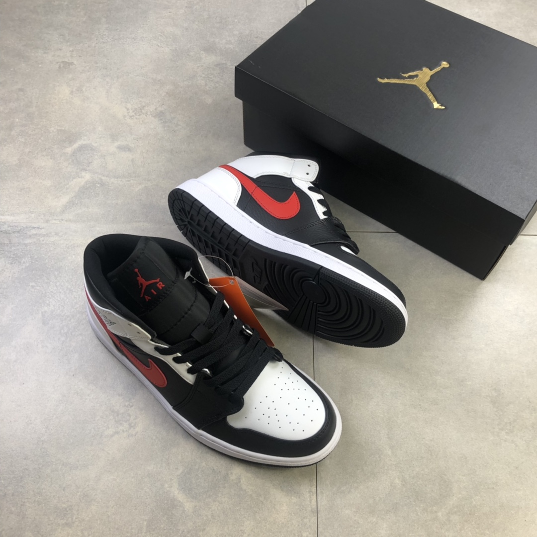 240  乔丹/Air Jordan 1 Mid AJ1 乔1 中帮百搭休闲运动板鞋554724-075