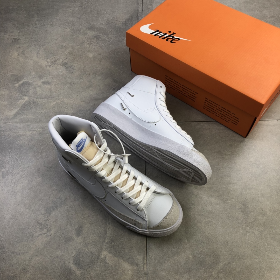 200 Nike Blazer Mid ‘77 开拓者上海限定 米粉蓝 CZ4627-100