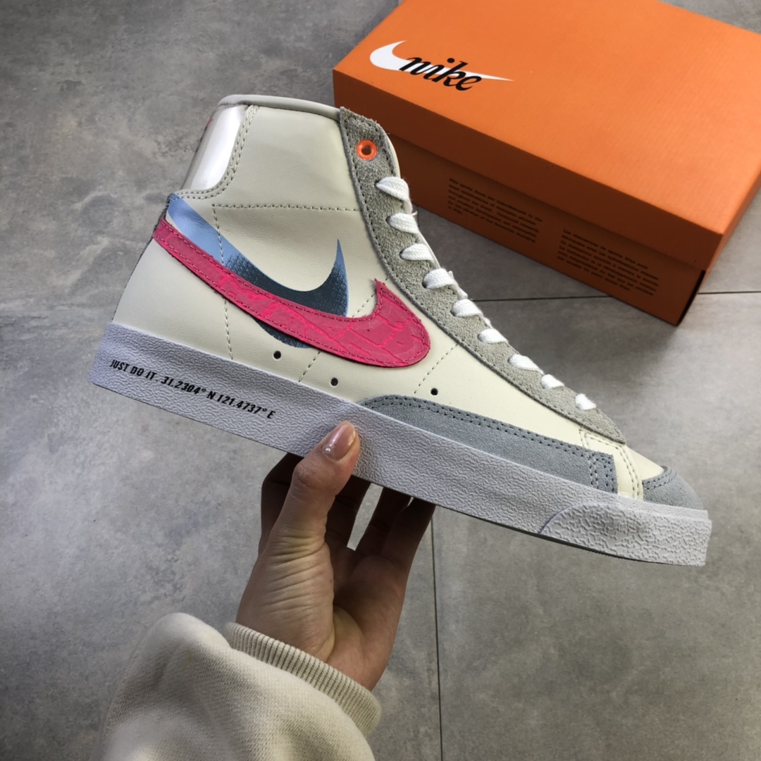 200  Nike Blazer Mid ‘77 开拓者上海限定 米粉蓝 DC0707-164